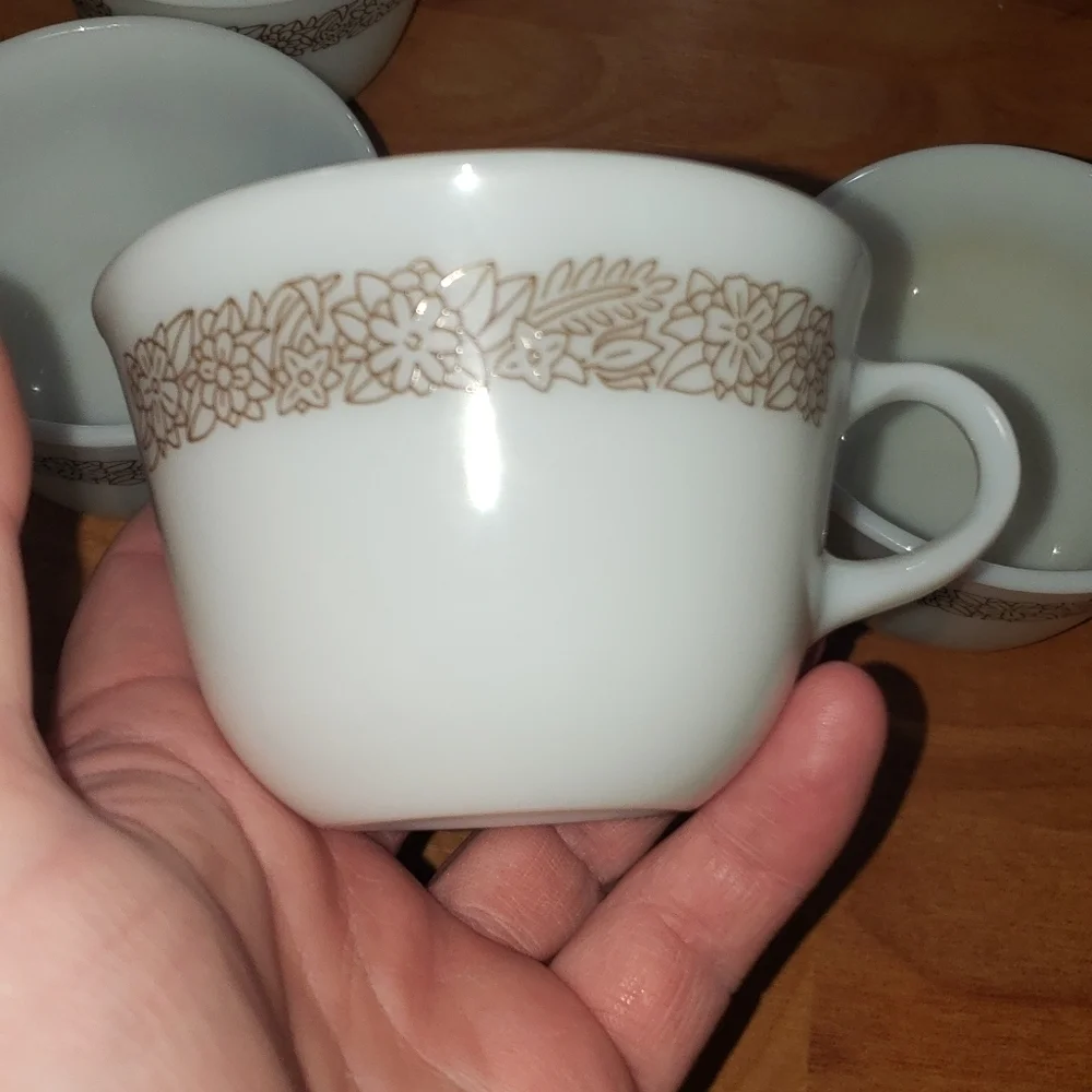 Set of 4 Pyrex Woodland Brown Coffee Tea Cup Mug Corelle Corning Ware Pattern